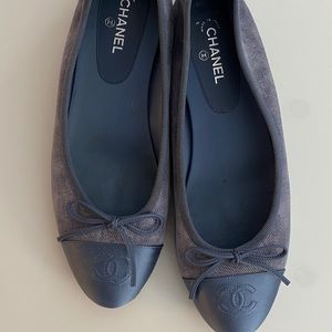 Chanel Limited Edition blue ballet flats size 38.5